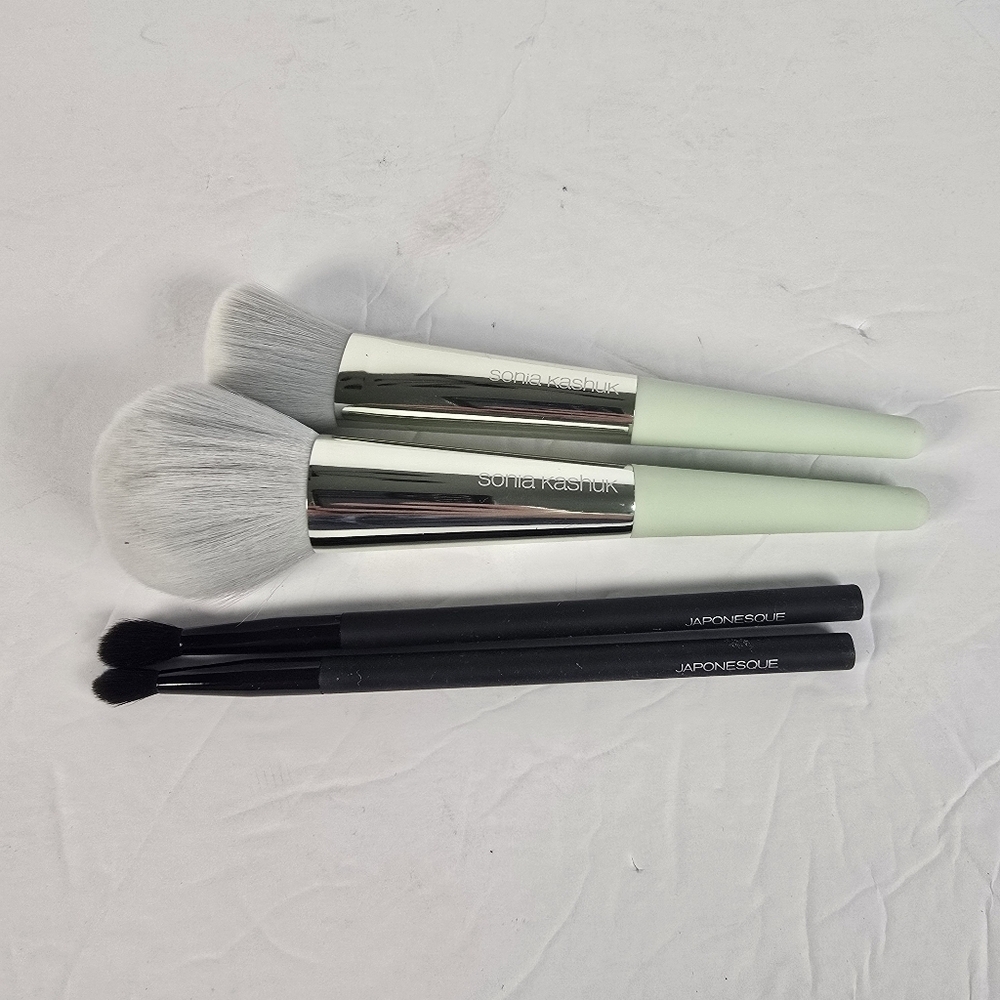 NWOT‎ Set Of 4 Sonia Kashuk and Japonesque Makeup Brush Set